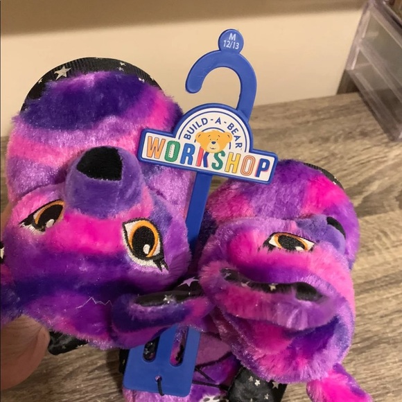 🐻🐻Build a Bear Kids Character Slippers🐻🐻 - Picture 4 of 6